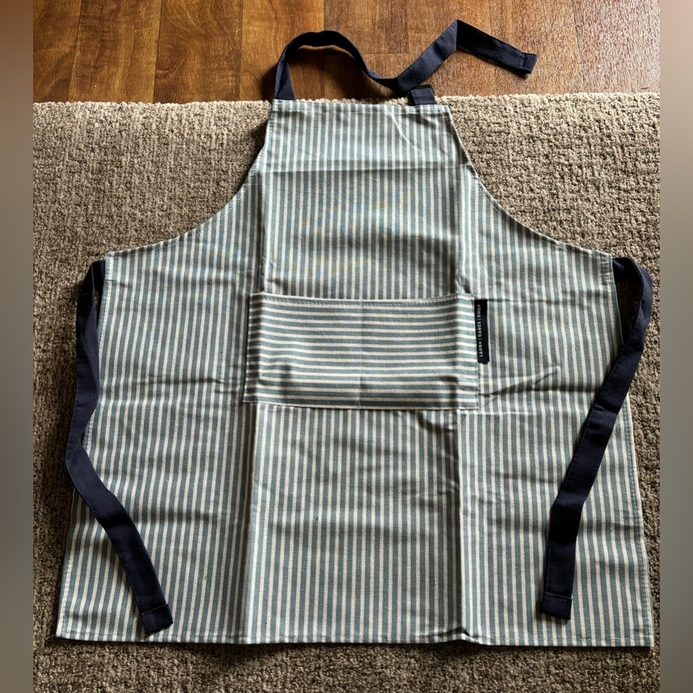 Nip Ellenshop Apron - image 1